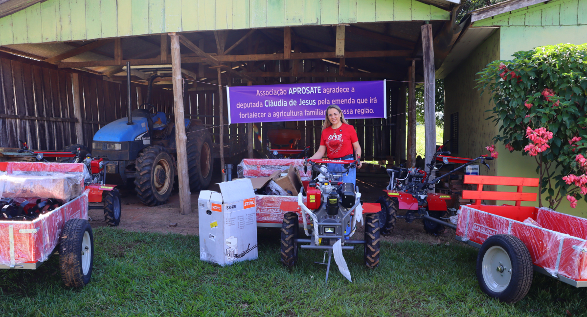 Emenda da deputada Cláudia de Jesus garante compra de equipamentos agrícolas para associação de Ji-Paraná - News Rondônia
